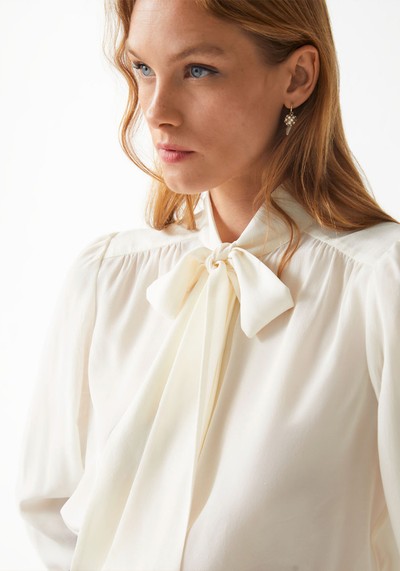 Neck Tie Silk Blouse 