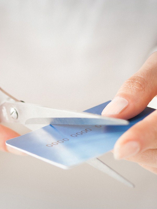 7 Financial Habits The Experts Want You To Break 