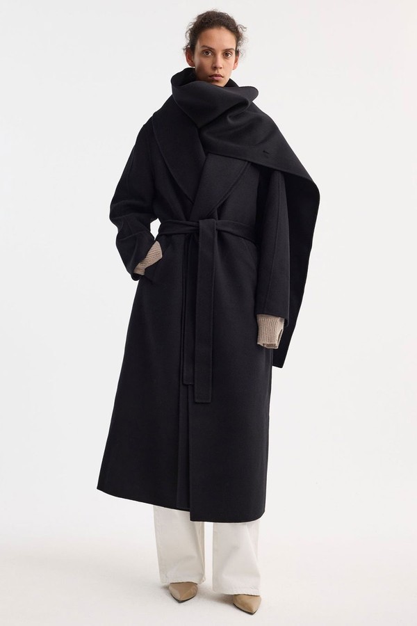 Signature Double-Faced Scarf Coat With Belt from Róhe