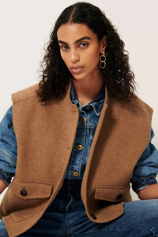 Parkless Sleeveless Jacket