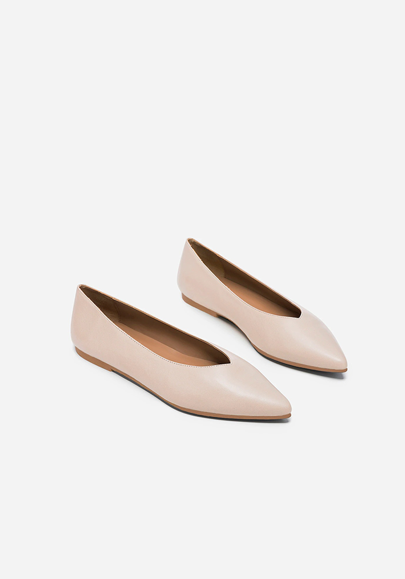 Iliana Leather Sand from Flattered