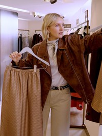 Shopping Trip With Polly & Lucy Williams: How To Style ‘Jeans & A Nice Top’ & Winter Wedding Guest