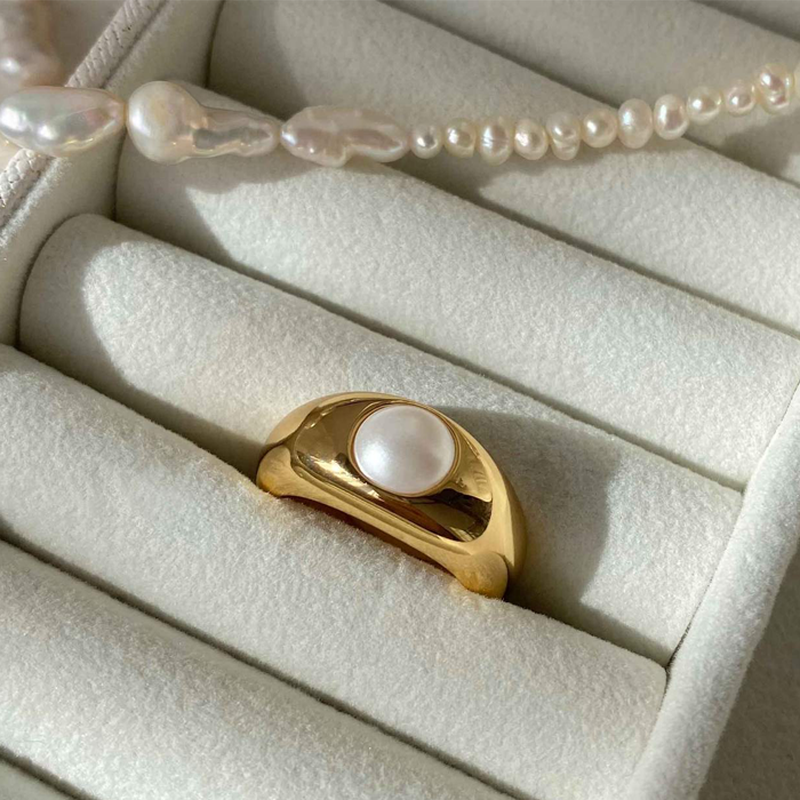 Illume Pearl Dome Ring