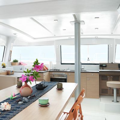 Seto Yacht Charter