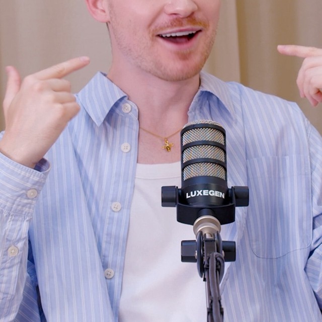 Max gave us a BTS review of what *really* goes down at A-list parties… Tap the link in bio or head