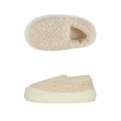 White Cloud Slippers from Plumo