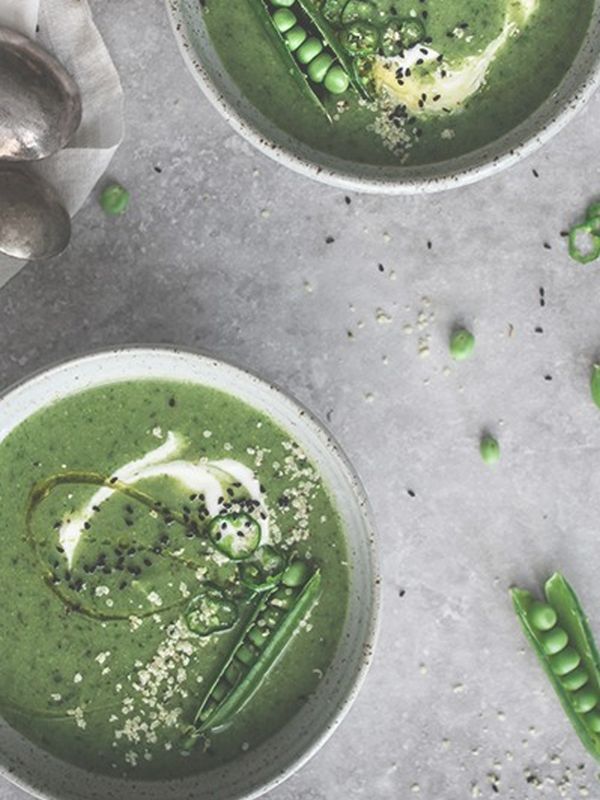 Pea & Spinach Soup with Chilli & Mint 