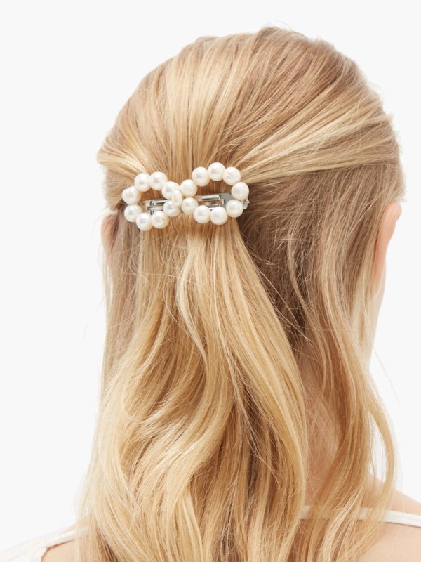 21 Pearl Hair Accessories To Buy Now