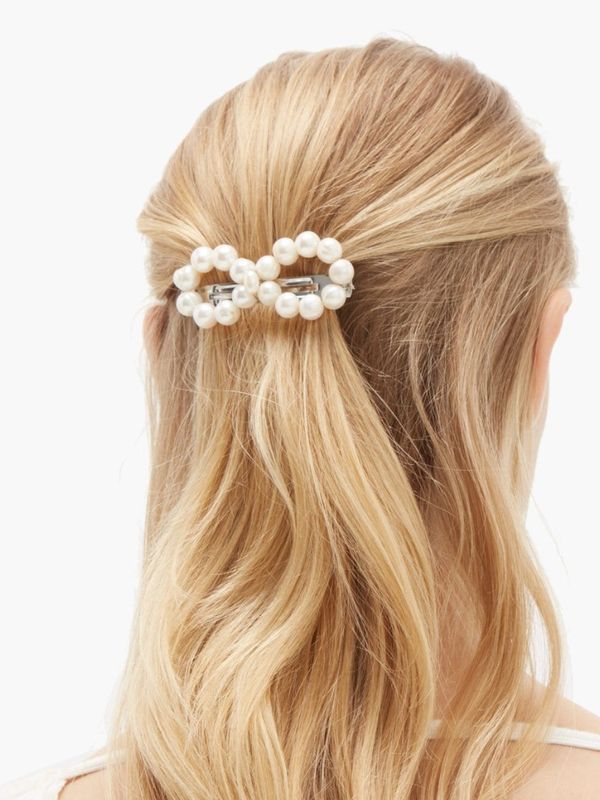 21 Pearl Hair Accessories To Buy Now