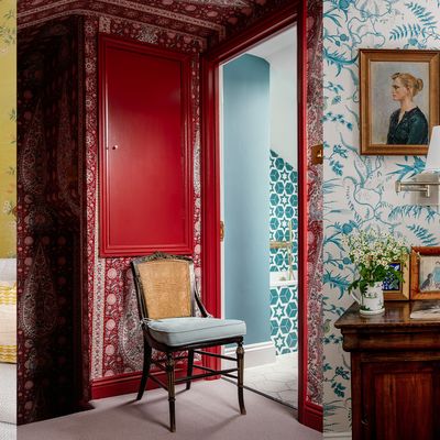 Look Around This Colourful London Home 