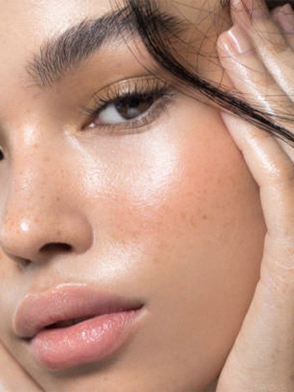 Highlighting Sticks To Try For A Dewy Glow