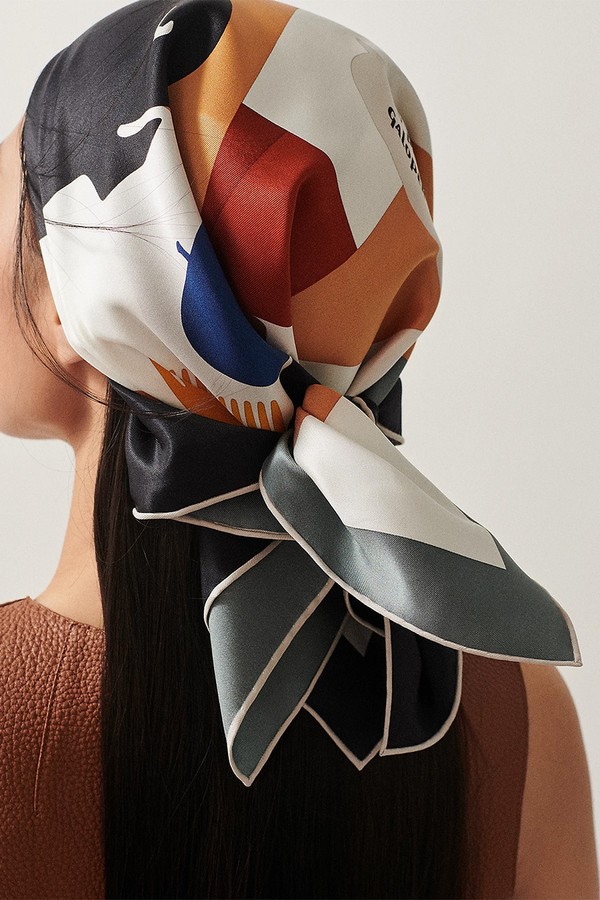 Is This A Love Story Scarf 70 from Hermès