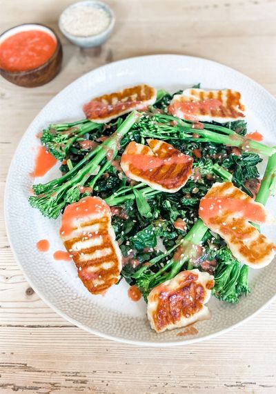 Broccoli, kale and halloumi salad with a strawberry vinaigrette