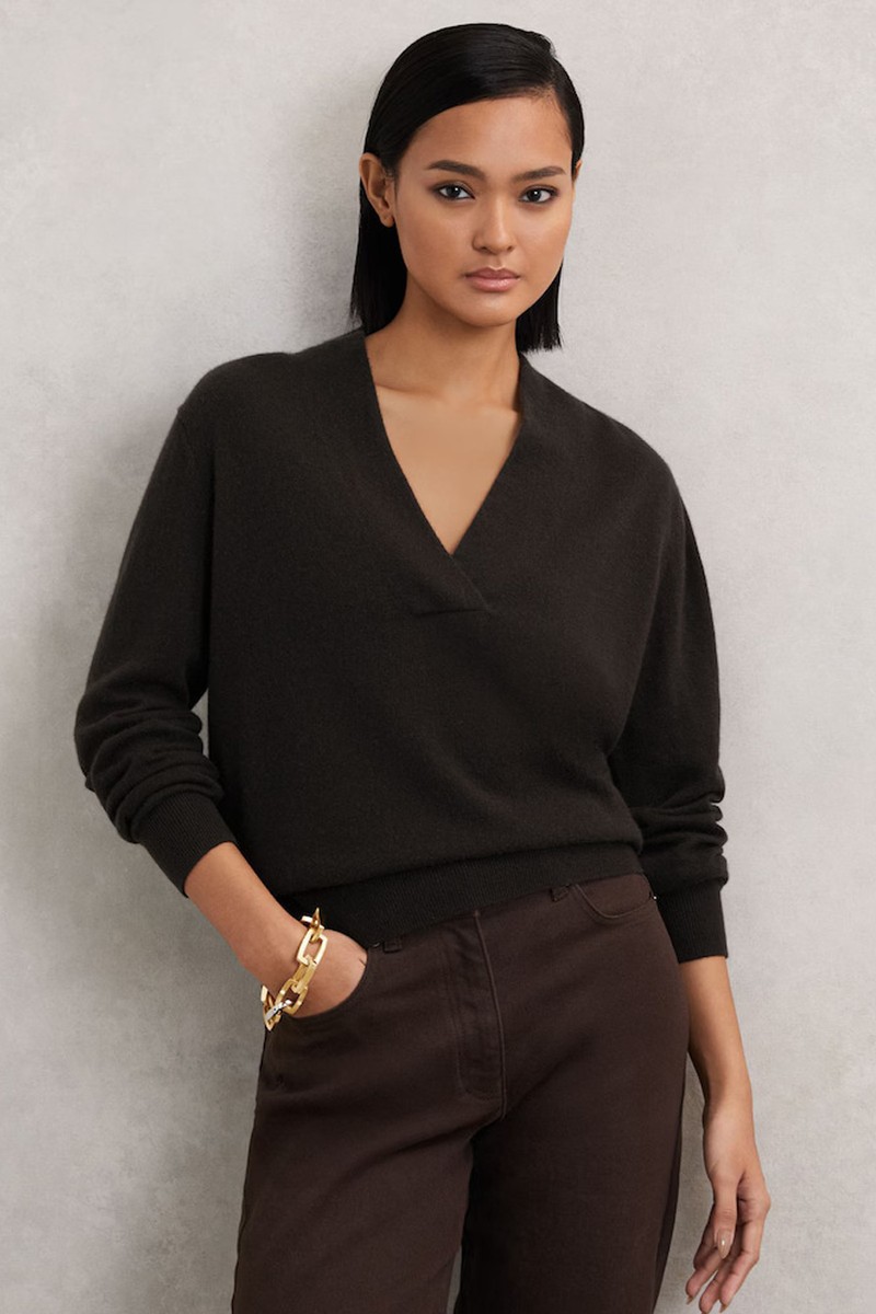 Mia Cashmere V-Neck Jumper