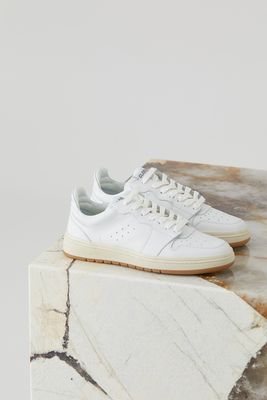Sneakers Low, €250 | Closed