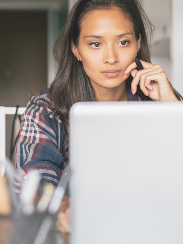 Should You Ditch Your Full-Time Job? The Benefits Of Freelancing