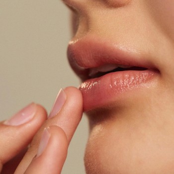 A Guide To Caring For Chapped Lips