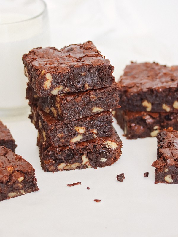 Fudgy Chocolate Walnut Brownies