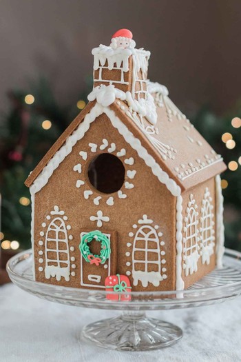 Gingerbread House Kit from Honeywell Bakes