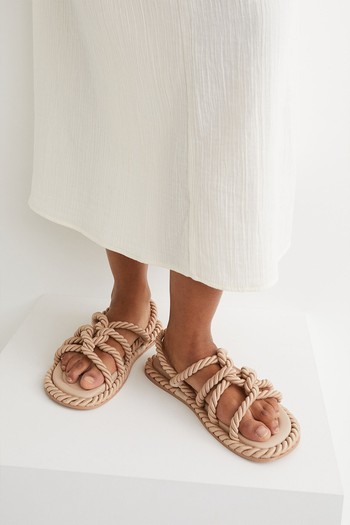 Sandals, £19.99 | H&M