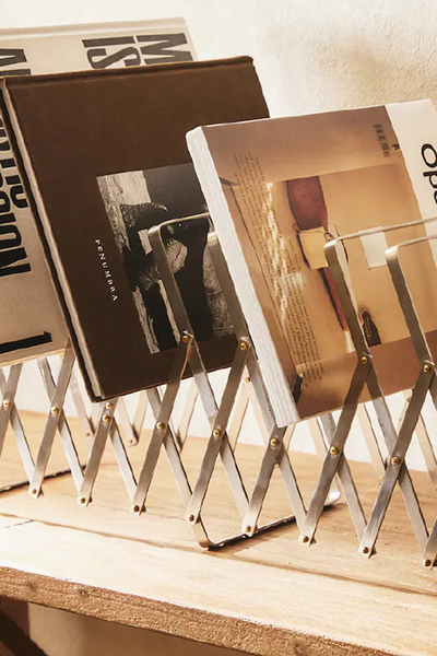 Extendable Magazine Rack