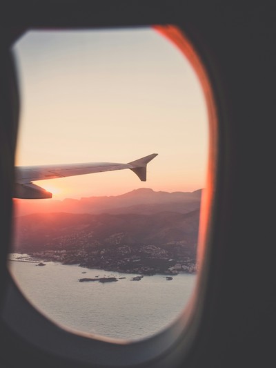 17 Expert Travel Hacks To Know 