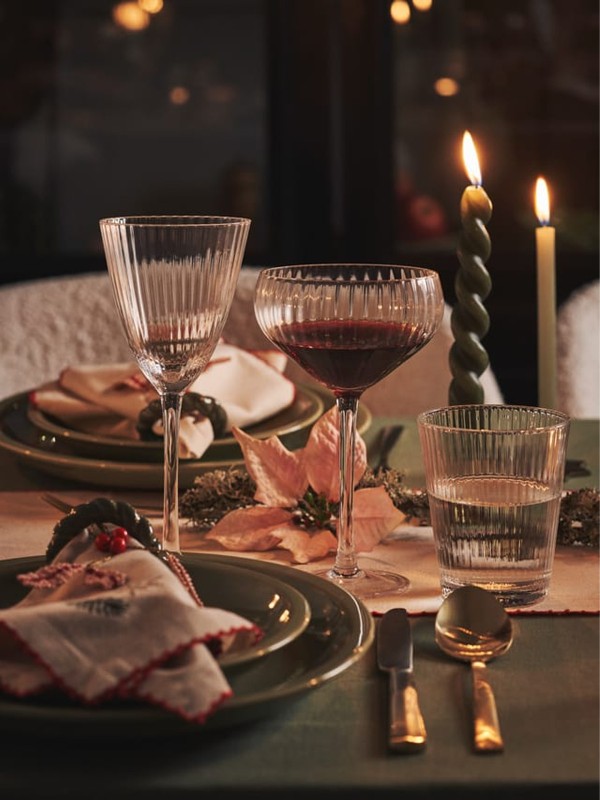 X Affordable & Stylish Christmas Tableware Pieces