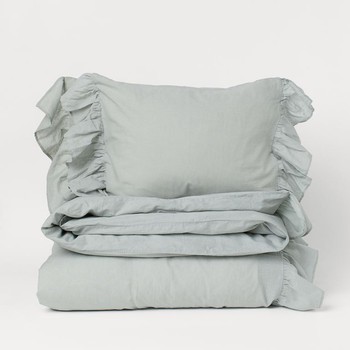 Flounce-Trim Duvet Cover Set from H&M