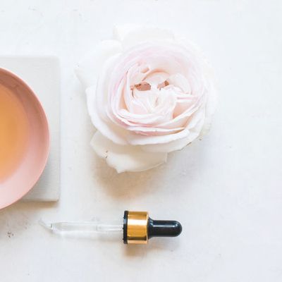 5 Key Benefits Of Skin Loving Rosehip Oil