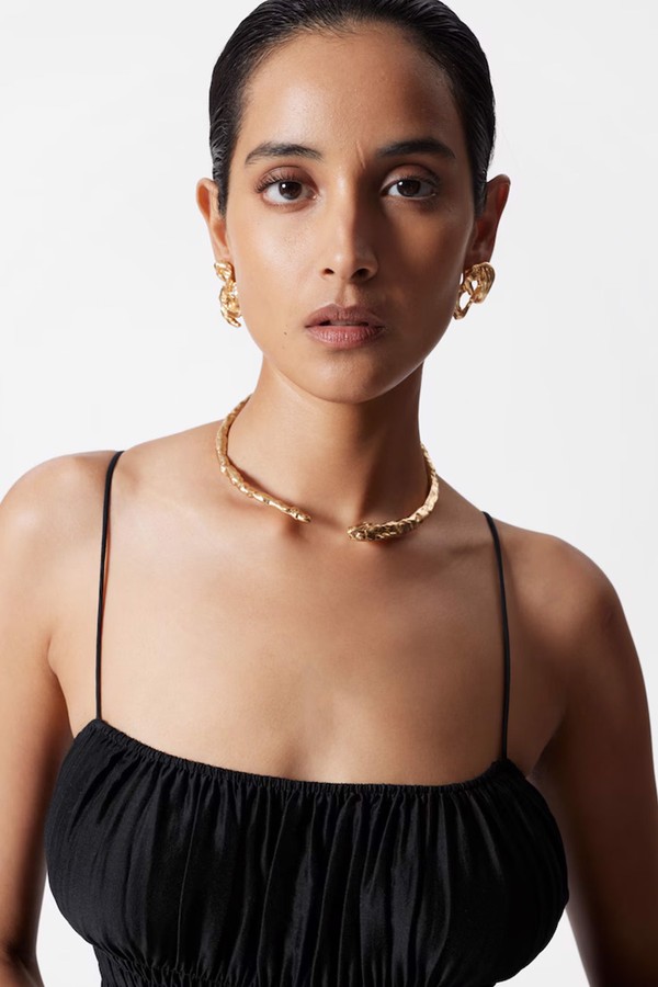 Sculpted Choker Necklace