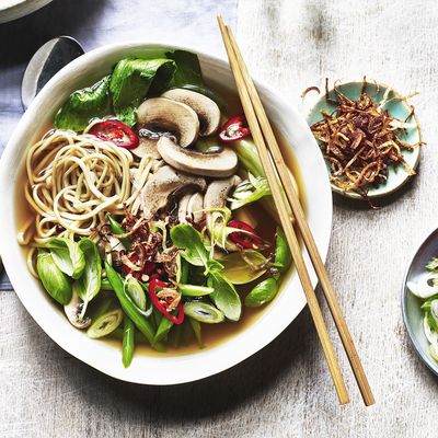 7 Tasty Pho Recipes & How To Make It From Scratch