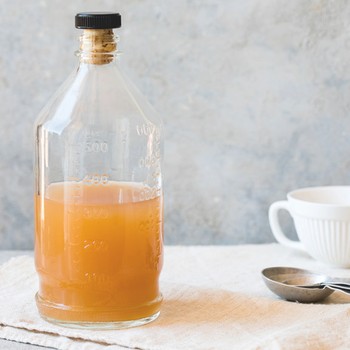 12 Unexpected Uses Of Vinegar