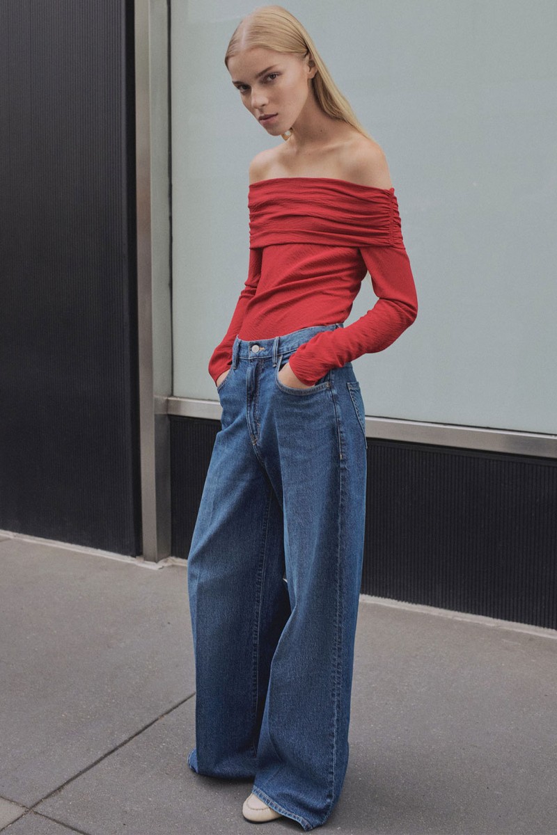 Off Shoulders Blouse from Mango