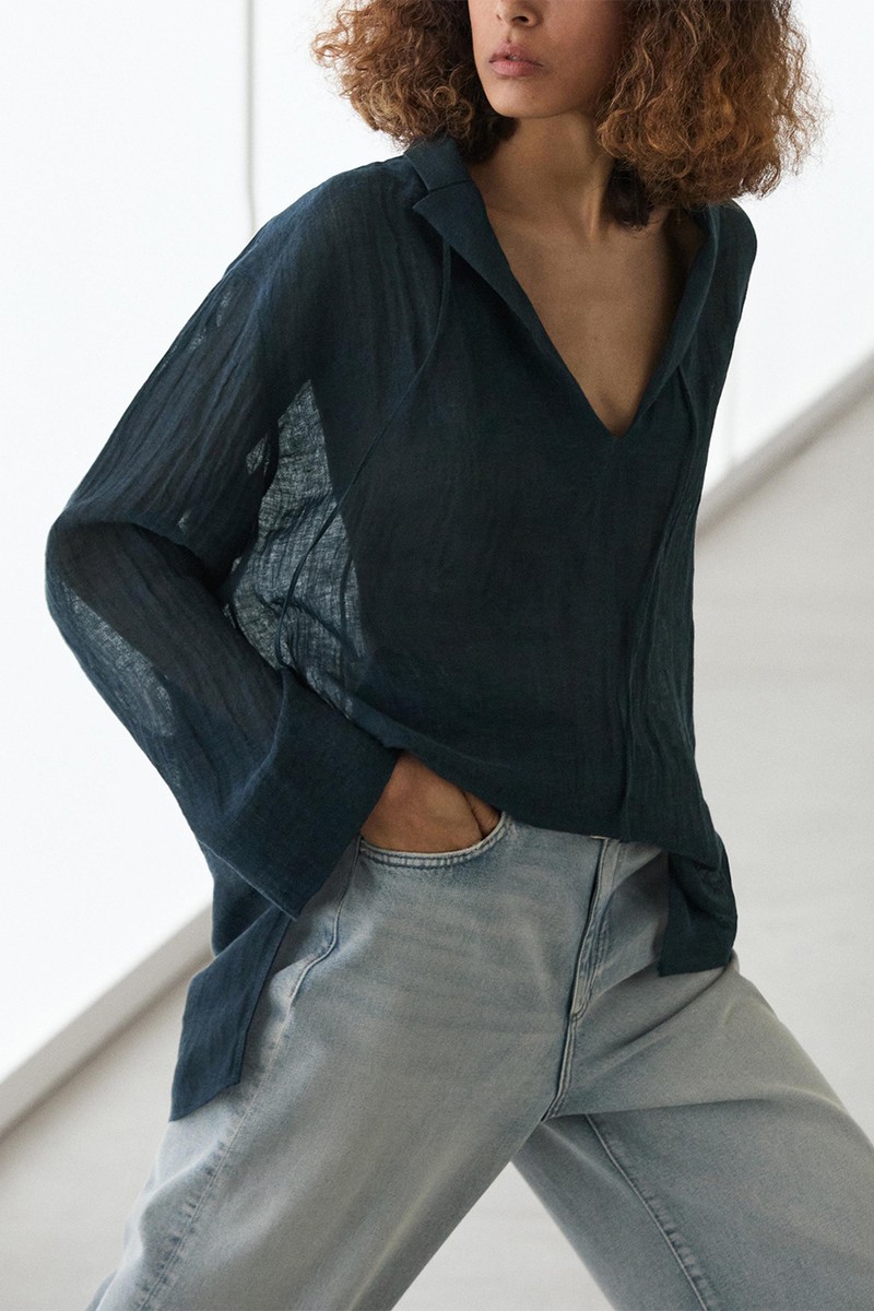 100% Linen Flowing Collared Blouse