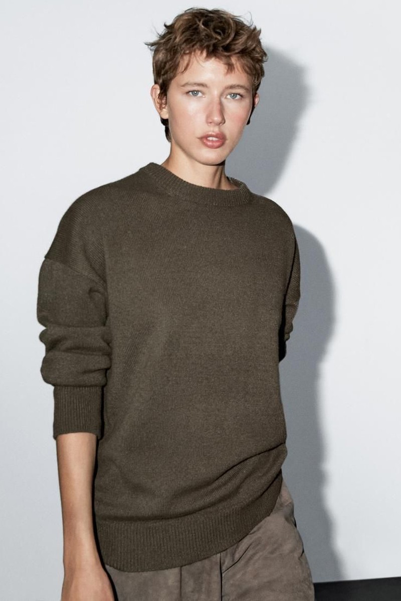 100% Cashmere Oversize Knit Sweater from Massimo Dutti 