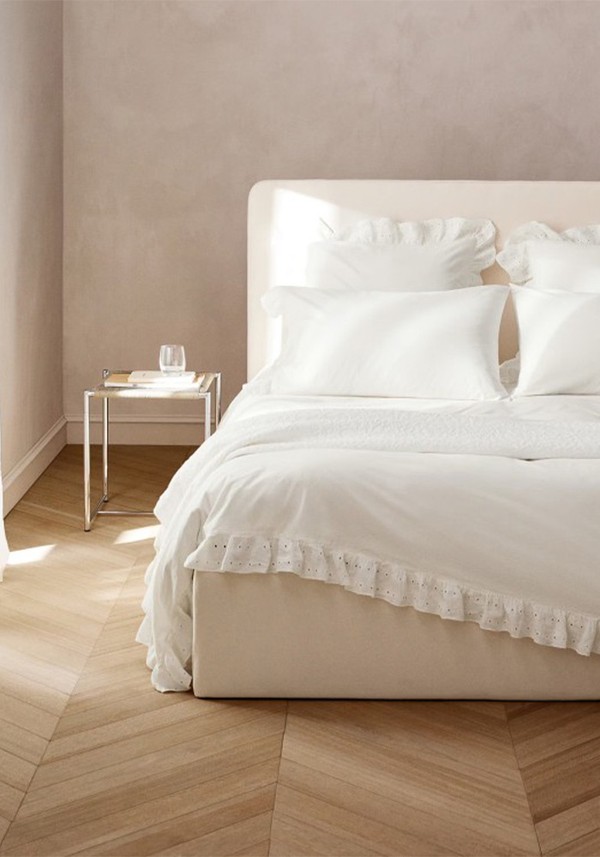 Cotton Garment-Dyed Duvet Cover With Linen Ruffle