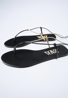Flat Strappy Sandals 