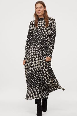 Dress With A Stand-Up Collar from H&M