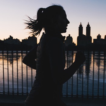 7 Safety Tips For Running In The Dark