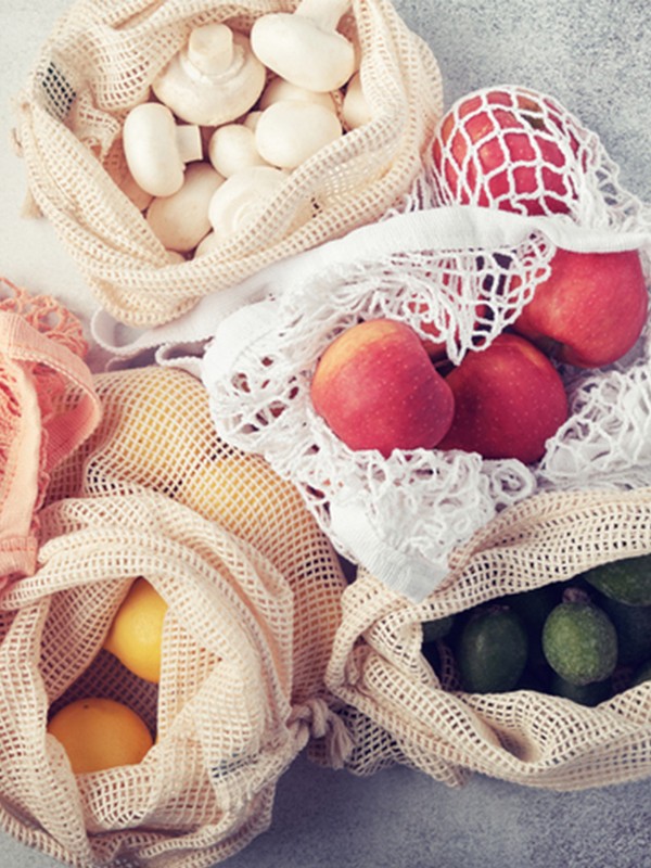 6 Ways To Use Less Plastic In The Kitchen