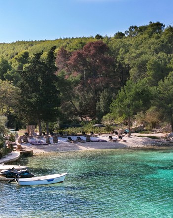 Little Green Bay, Hvar