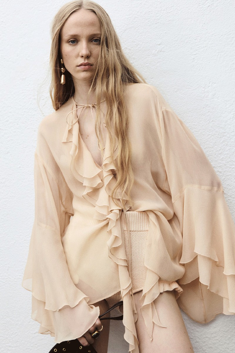  Mini-Shorts With Ruffle