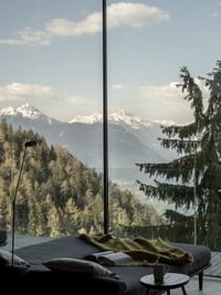 The Retreats, Spas & Hotels That Wellness Experts Swear By