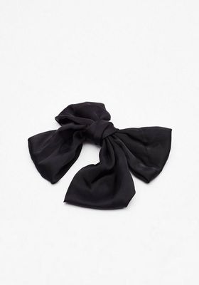 Gotta Long Way To Bow Hair Clip from Nasty Gal