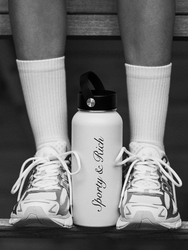 26 Fun Water Bottles