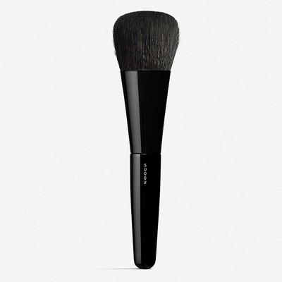 Face Designing Brush from Suqqu