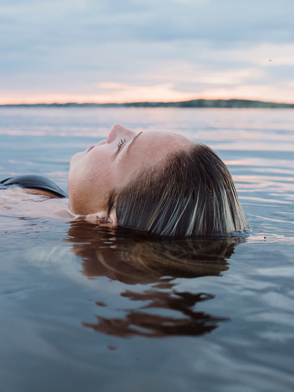 How Cold Water Therapy Could Make You Fitter & Happier