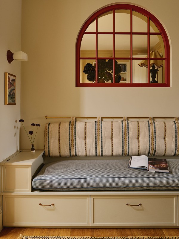 Look Around This Contemporary, Characterful Home 