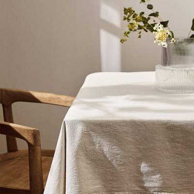 28 Pretty Tablecloths For Summer Entertaining 