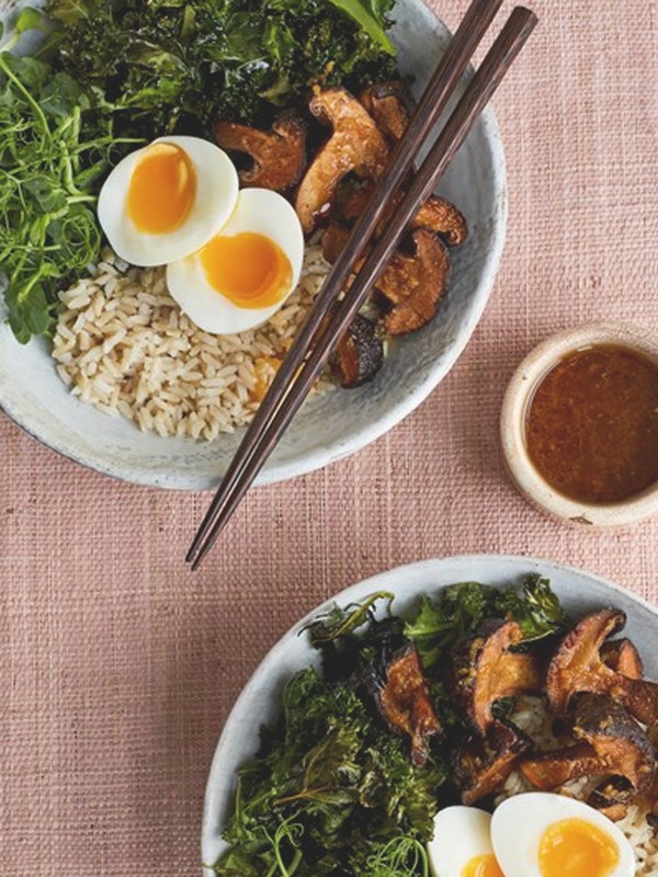 Egg, Crispy Kale & Mushroom Rice Bowl